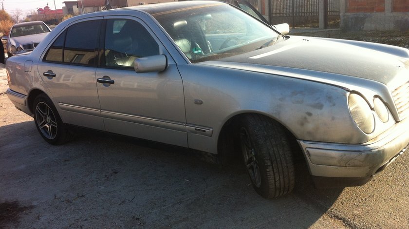 DEZMEMBREZ mercedes E320 an 1998 motor 3200 benzina automata