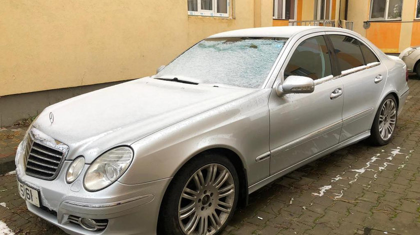 Dezmembrez Mercedes E320 cdi w211 facelift om 642