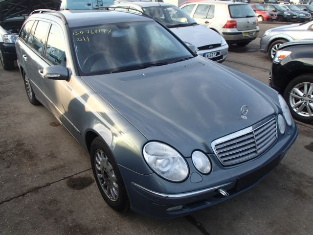 Dezmembrez mercedes e320cdi