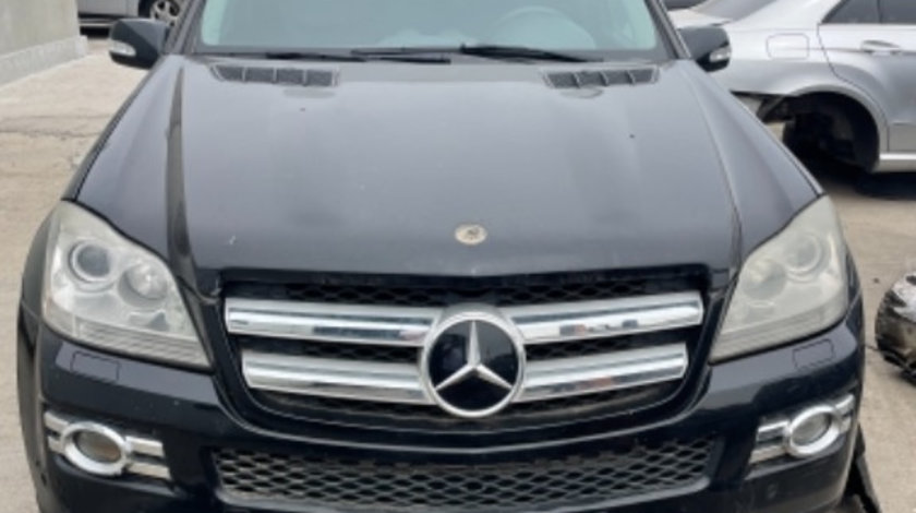 Dezmembrez Mercedes GL x164 motor 3.0 d automat