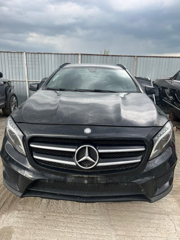 Dezmembrez Mercedes Gla X156 2.2 d cod motor 651 automat