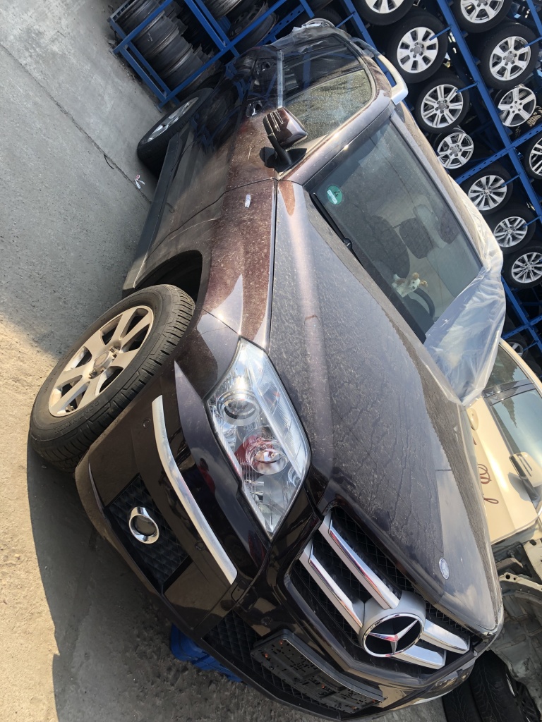 Dezmembrez Mercedes GLK X204