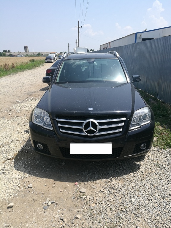 Dezmembrez Mercedes GLK250 CDI X204