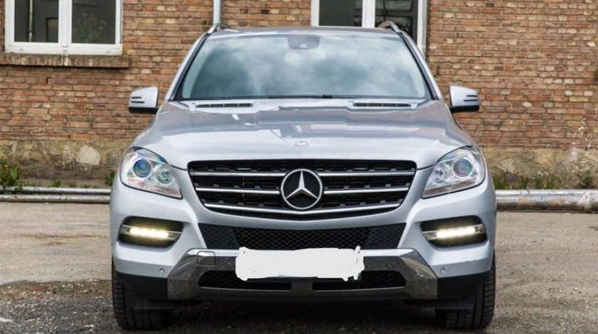 Dezmembrez mercedes ML 250 cdi w166