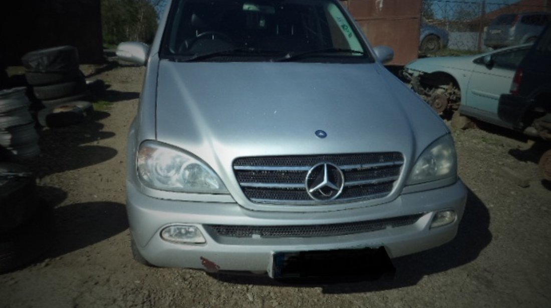 dezmembrez mercedes  ml 270 din 2004