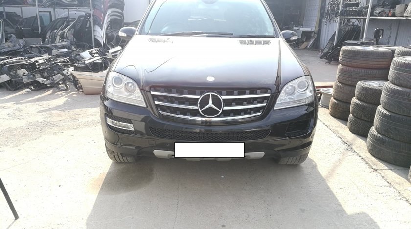 Dezmembrez Mercedes Ml 320 W164