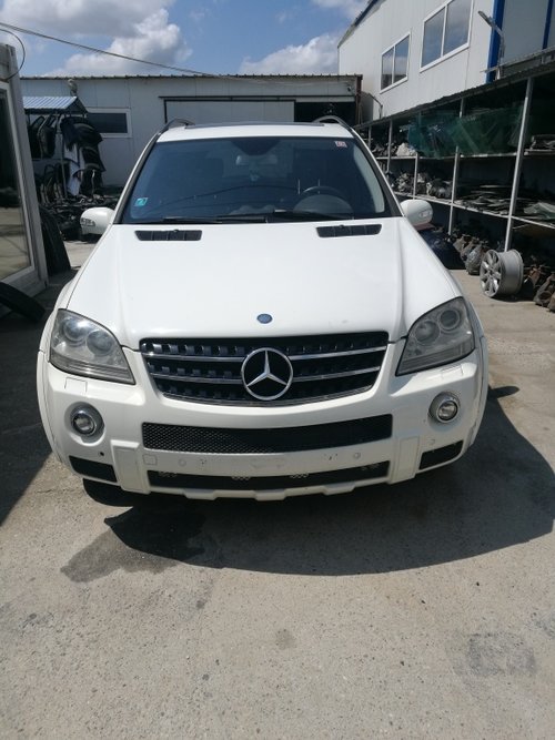 Dezmembrez mercedes ml w164 amg