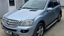 Dezmembrez Mercedes ml w164 motor 3.0