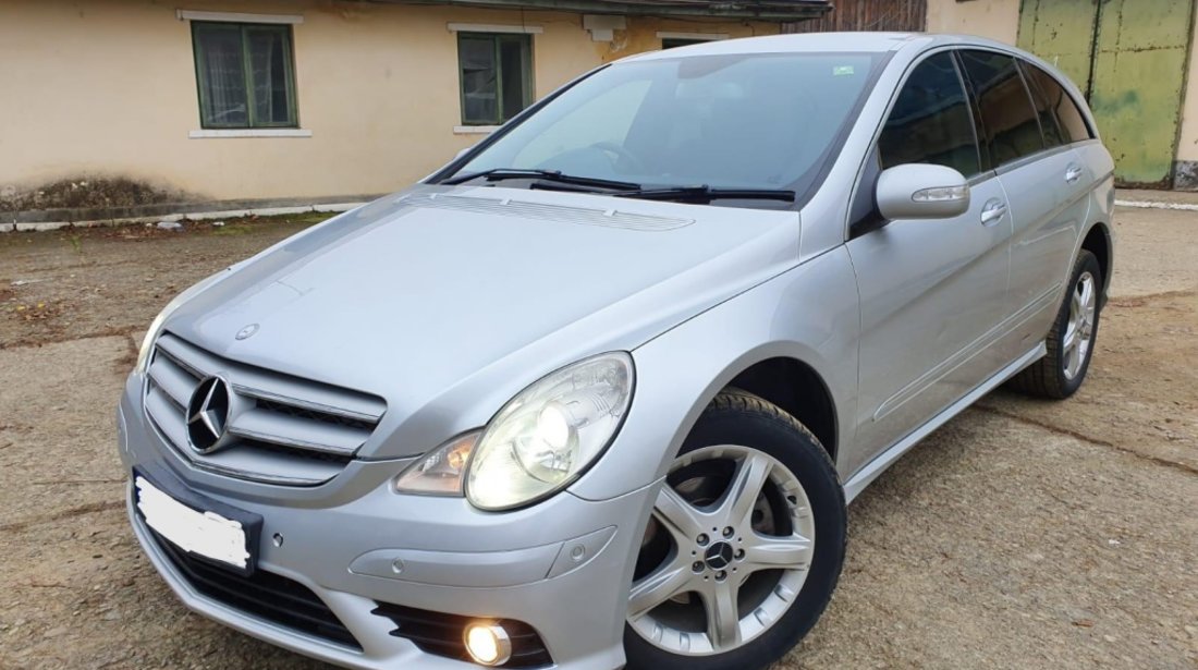 Dezmembrez Mercedes R 320 cdi W251 2007