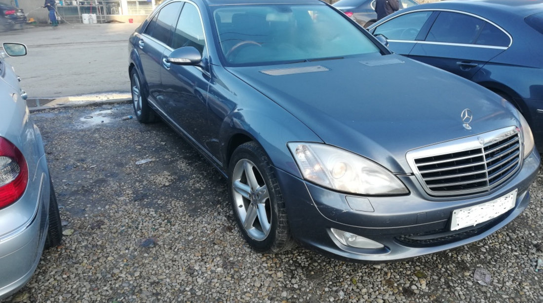 Dezmembrez Mercedes S 320 W221 din 2007 7G tronic