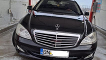 Dezmembrez Mercedes s class w221 4 matic motor 3.0...