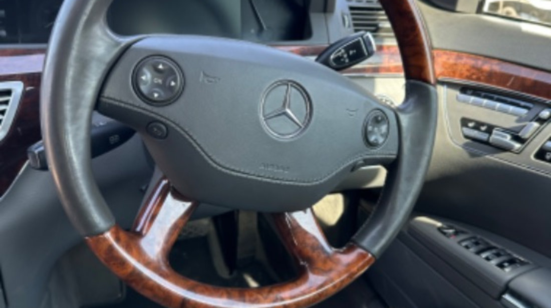 Dezmembrez Mercedes s class w221 motor 3.0 d euro 4