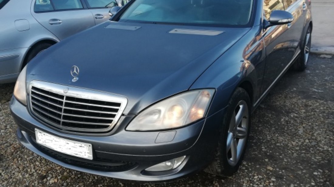 Dezmembrez Mercedes S320 cdi w221