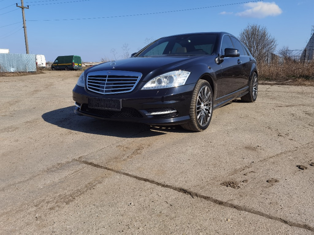 Dezmembrez Mercedes S350 cdi w221 facelift