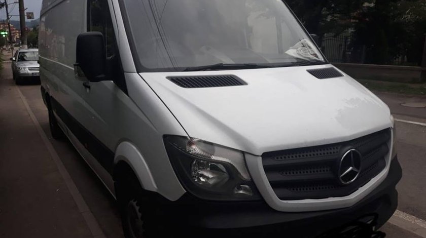 Dezmembrez Mercedes Sprinter 2.2 cdi 313 si 316 an 2014