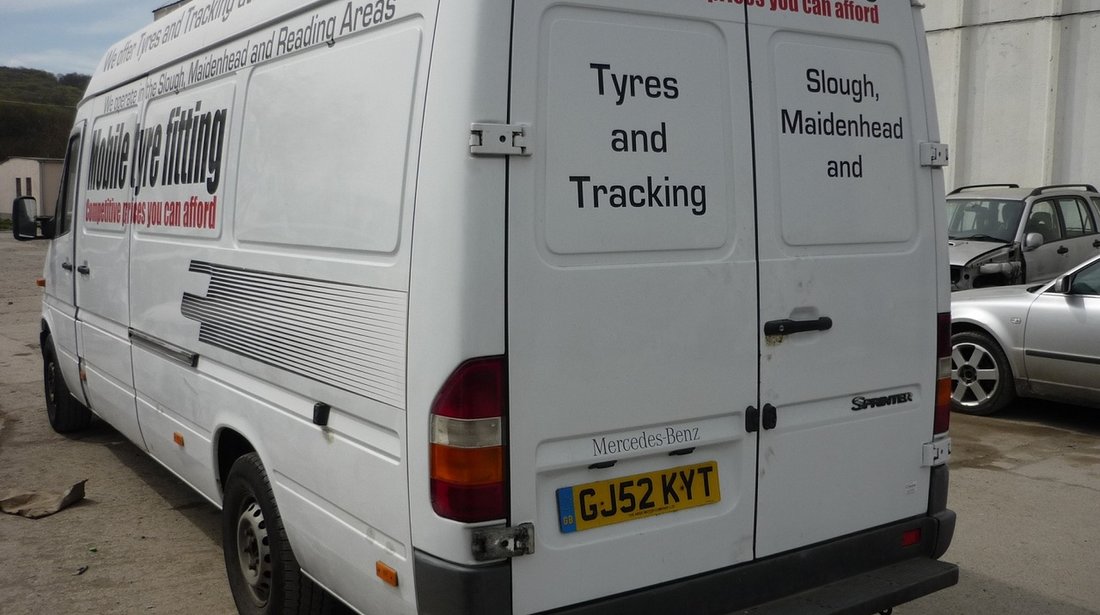 Dezmembrez Mercedes Sprinter, 2.2 cdi, an 2003