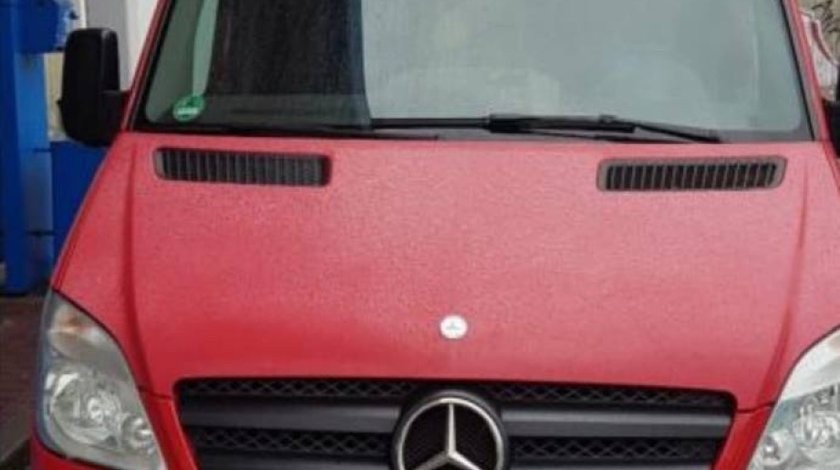 Dezmembrez Mercedes Sprinter 2.2 cdi euro 5 an 2011