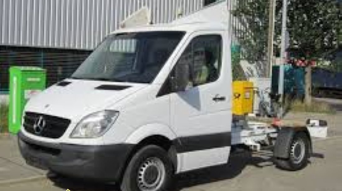 Dezmembrez mercedes sprinter 2010 izoterma