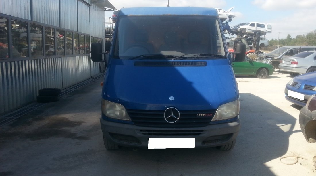 Dezmembrez Mercedes Sprinter W903 , 2.2 311CDi 2003