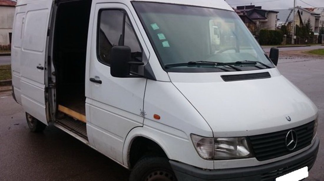 Dezmembrez Mercedes Sprinter W903 , 2.3 308D  1995, marfa