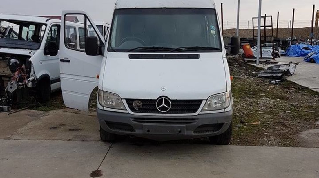 Dezmembrez Mercedes Sprinter