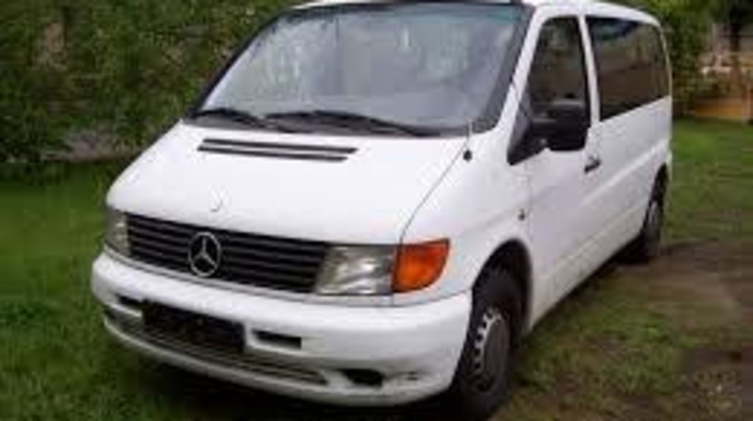 Dezmembrez Mercedes Vito 2.2 2002