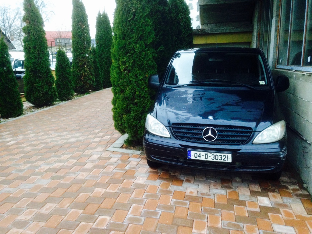 Dezmembrez Mercedes Vito an 2004
