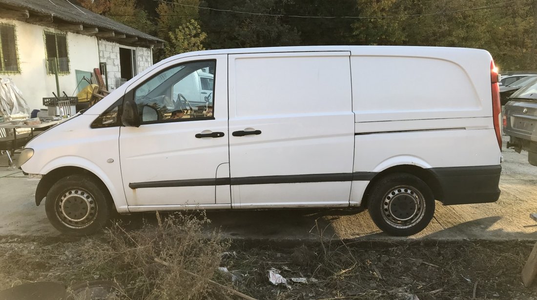 Dezmembrez MERCEDES VITO W639 111 CDI an 2005