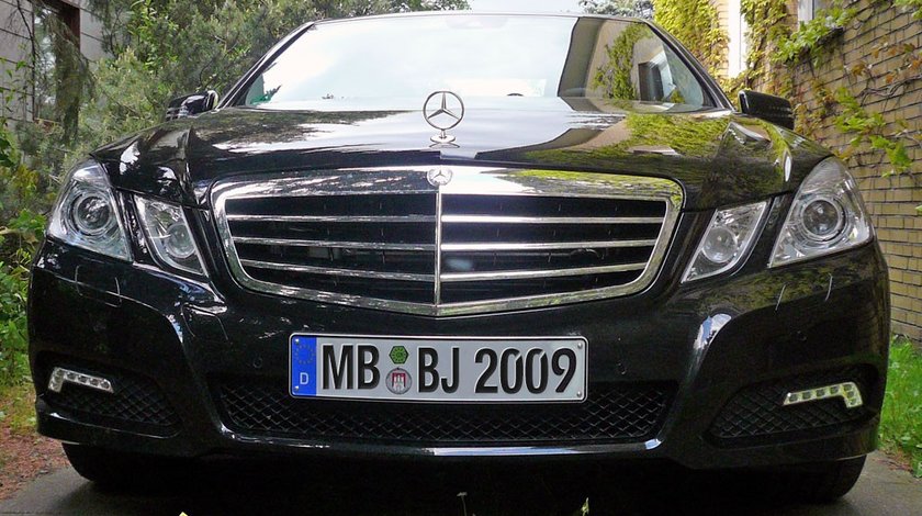Dezmembrez mercedes W 212 E motor 2143CDI euro 5 biturbo 170cp