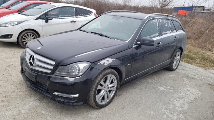 Dezmembrez Mercedes W204 facelift 2.1 cdi 2.2 cdi E5