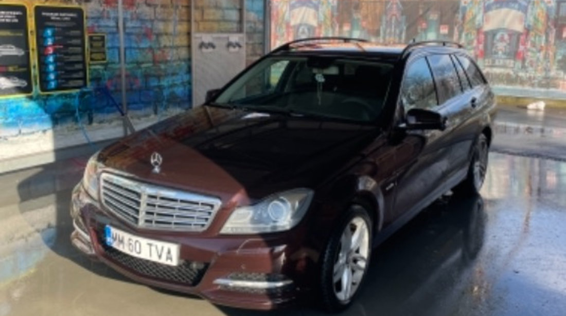 Dezmembrez Mercedes w204 Facelift 2.2 euro 5