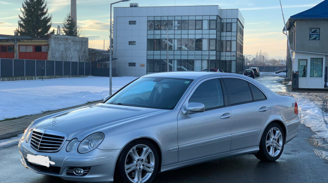 Dezmembrez Mercedes W211 facelift E320 CDI 2007