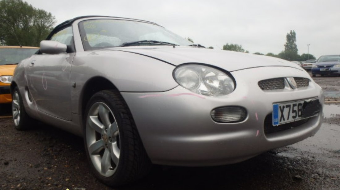 Dezmembrez MG MGF din 2000 1 8b