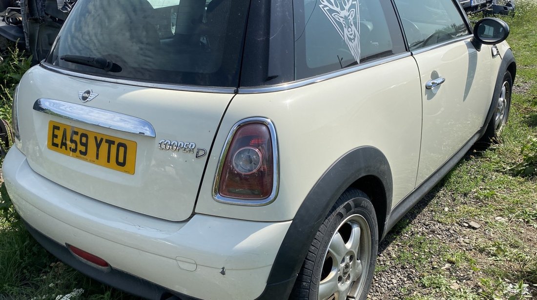 Dezmembrez Mini Cooper 1,6 diesel 2009