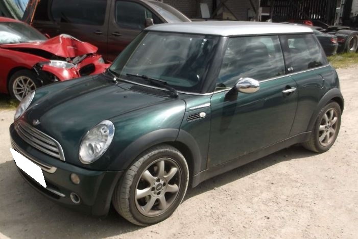 Dezmembrez Mini Cooper , an fabr. 2002, 1.6i