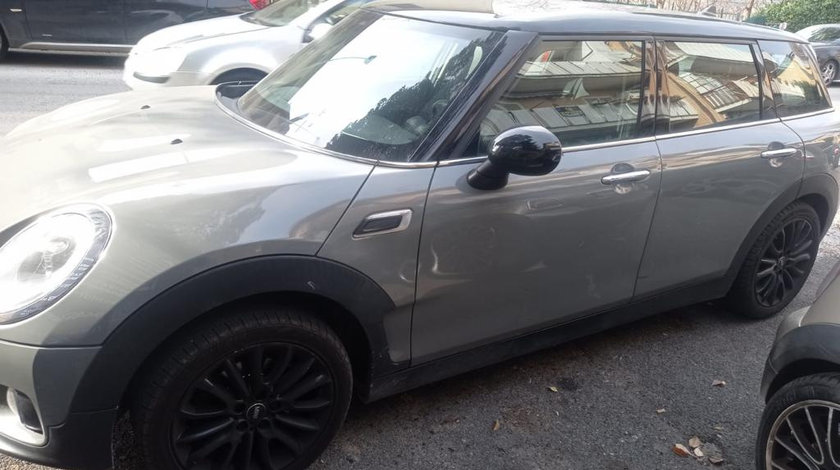 Dezmembrez Mini Cooper Clubman 2.0 d