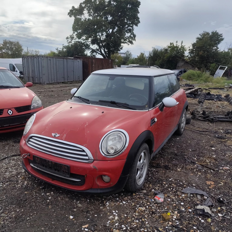 Dezmembrez Mini MINI (R56) 2006 - 2014 Cooper N16 B16 A( CP: 122, KW: 90, CCM: 1598 ) Benzina