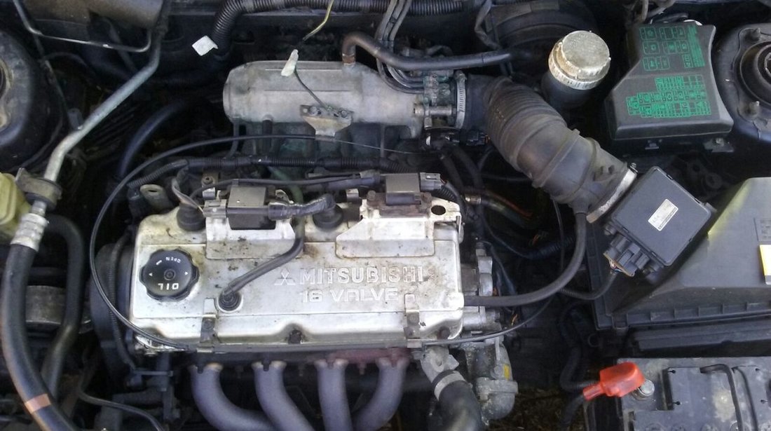 Dezmembrez Mitsubishi Carisma 1.6 16V an 1998