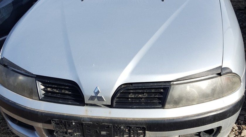 Dezmembrez Mitsubishi Carisma 1,9 di-d 2000