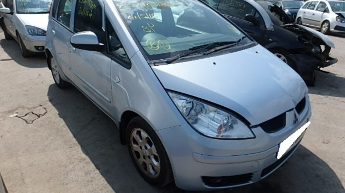 Dezmembrez Mitsubishi Colt , an fabr. 2004, 1.3i