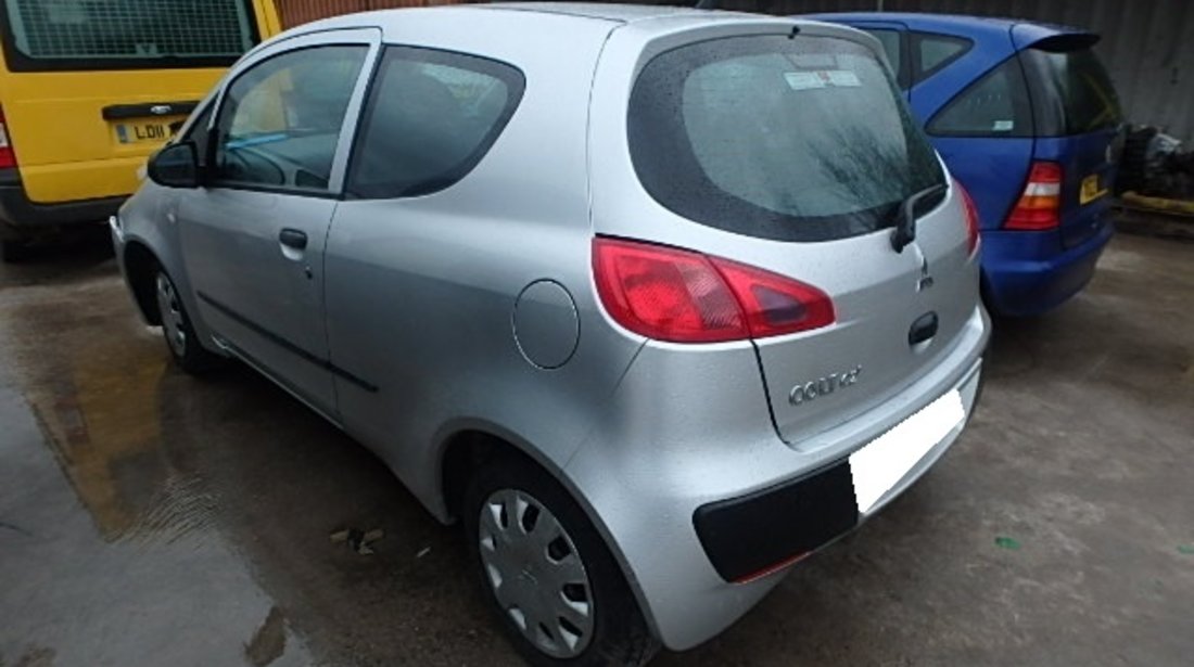 Dezmembrez Mitsubishi Colt , an fabr. 2006, 1.1i