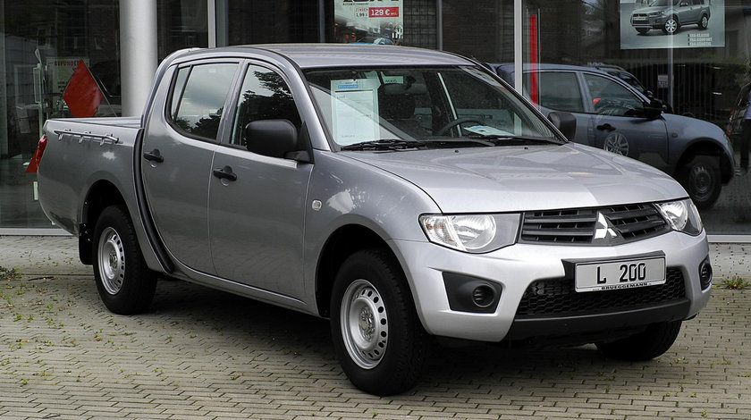 Dezmembrez Mitsubishi L200 4x4 131kw 2477cmc 2012 180cp Euro5