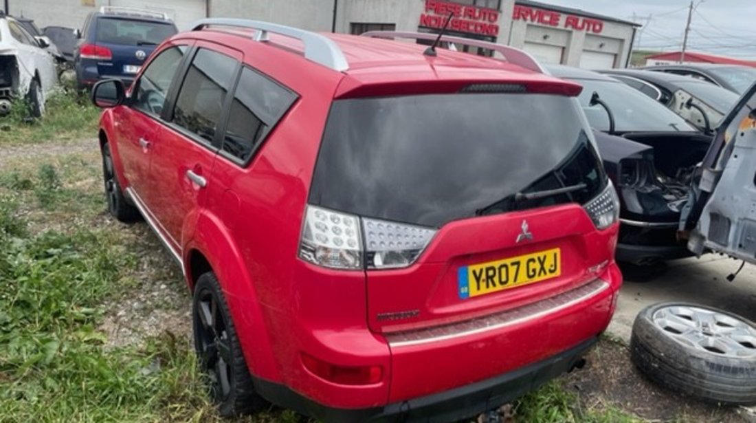 Dezmembrez Mitsubishi Outlander 2.0 di-d BSY