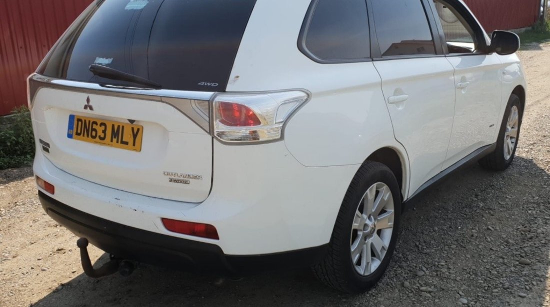 Dezmembrez Mitsubishi Outlander 2013 3 mk3 4n14 2.2 di-d