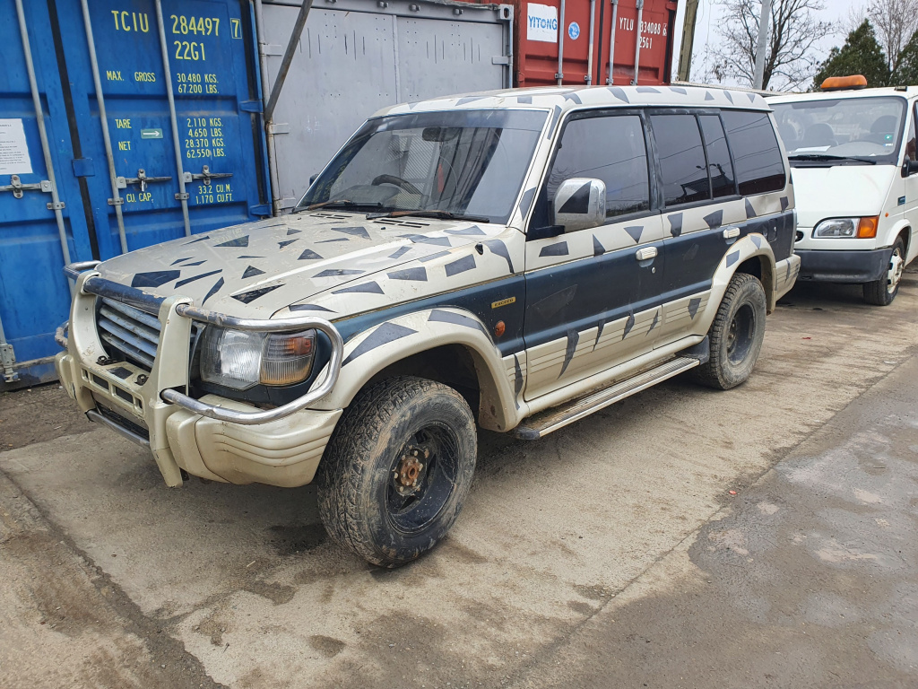 Dezmembrez Mitsubishi PAJERO 2 (V20+) 1991 - 1999 2.5 TDiC (V44W, V24W) Motorina