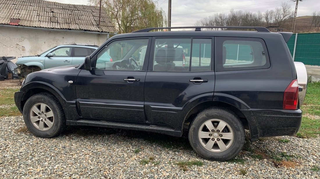 Dezmembrez Mitsubishi Pajero 2006 SUV 3.2 Diesel