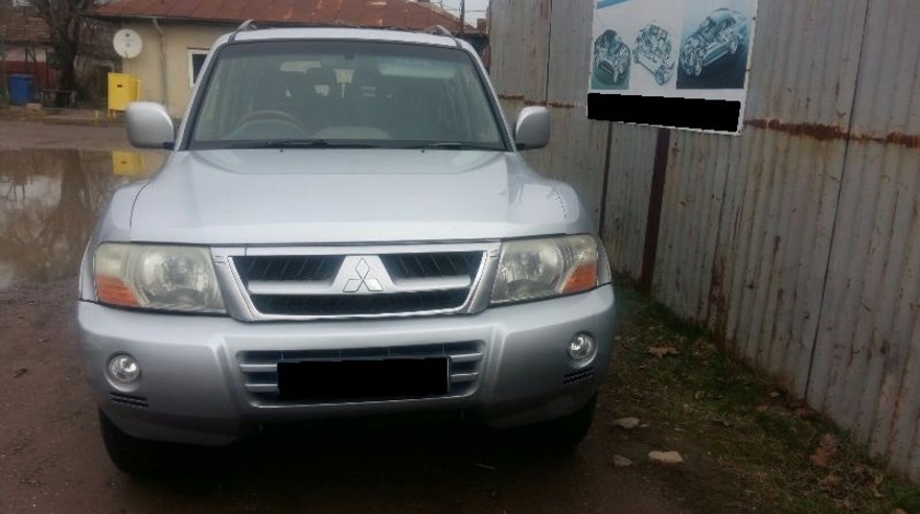 Dezmembrez Mitsubishi Pajero 3.2di-d