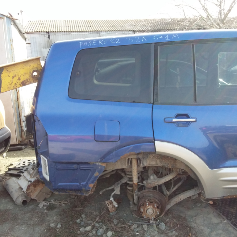 Dezmembrez Mitsubishi PAJERO CLASSIC (V2W) 2002 > 3.2 DiD 4M41( CP: 170, KW: 125, CCM: 3200 ) Motorina