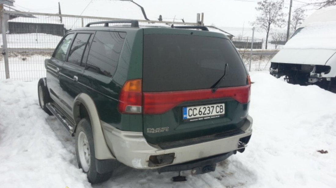 Dezmembrez Mitsubishi Pajero sport 2 5tdi An 1999