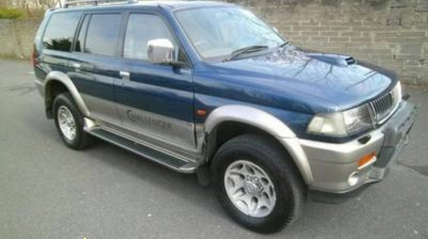Dezmembrez mitsubishi pajero sport 2000